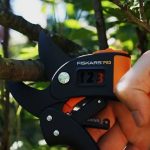 قیچی باغبانی Fiskars مدل P83